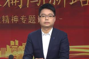 刘殿座社媒晒国足训练照，俱乐部队友何超调侃：你是真的帅