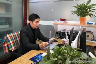 滕哈赫：球队展现出了个性，什么样的队伍能挺过这么多挫折？